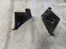 Load image into Gallery viewer, C10 4.2L Swap Mounts