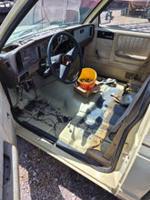 Load image into Gallery viewer, 1983 Chevrolet s10
